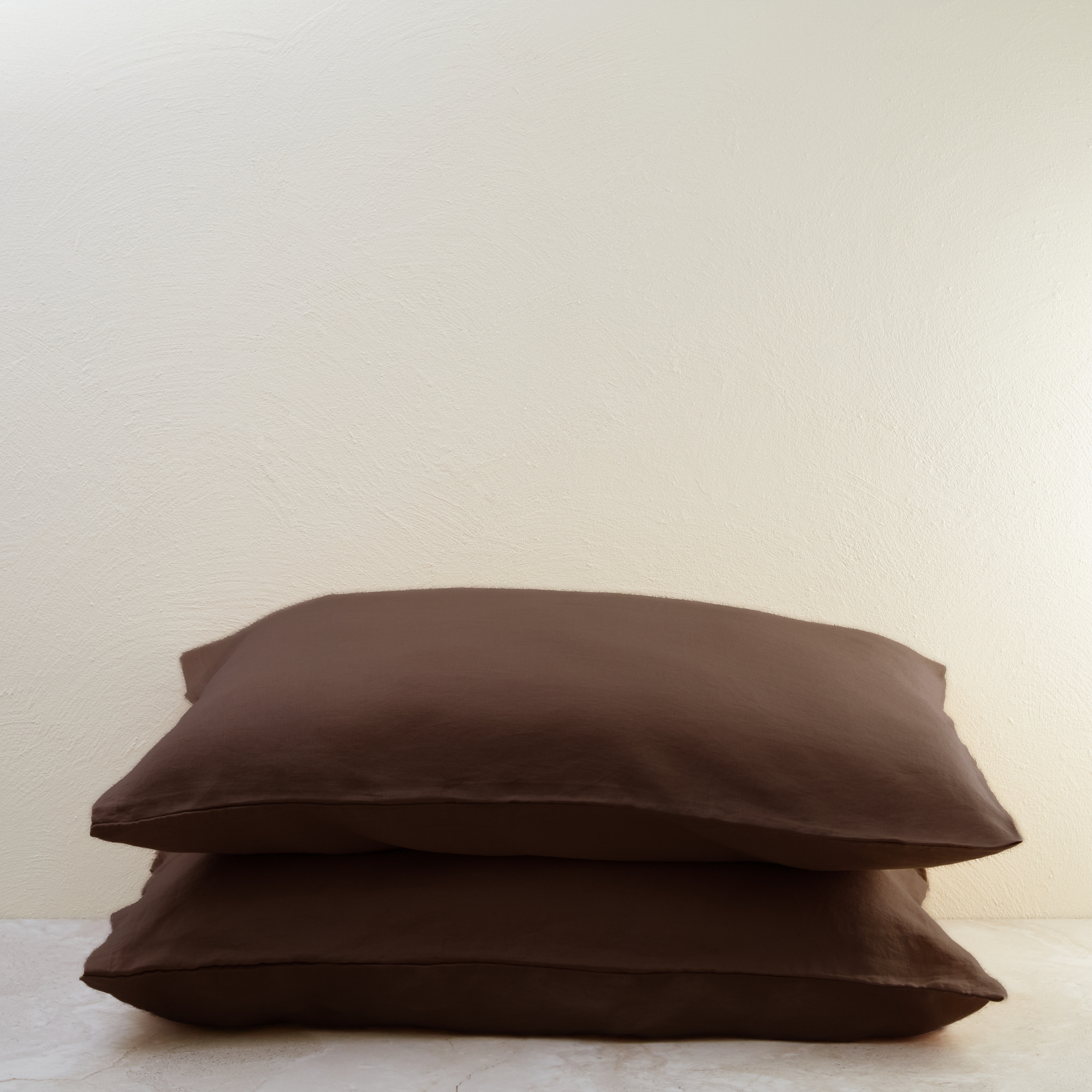Chocolate Standard Linen Pillowcase (Set of 2)