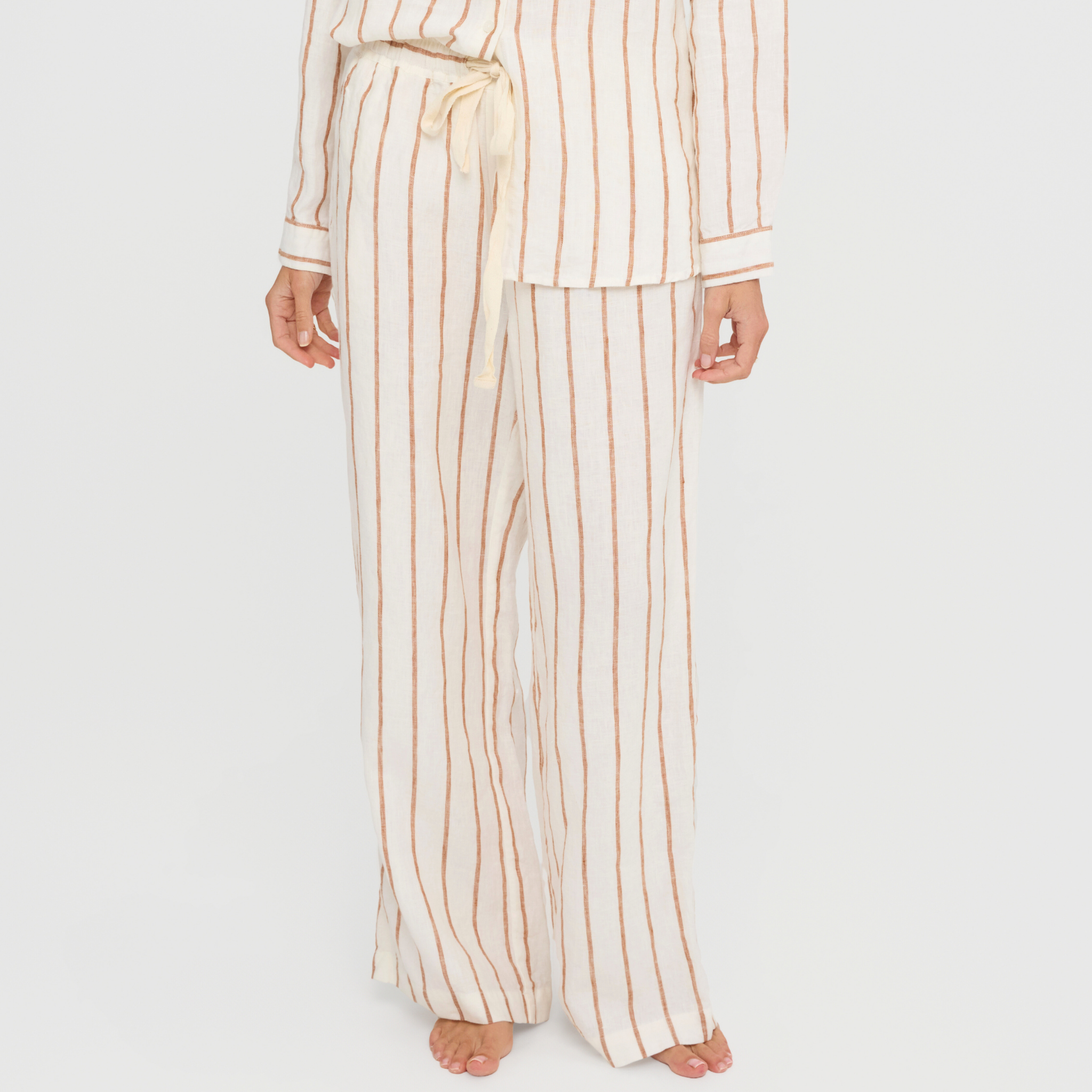 Soft linen lounge pants with elasticated waist and roomy pockets